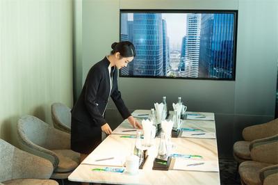 卓越商企服務斬獲&ldquo;2022藍籌物業百強峰會&rdquo;多項殊榮